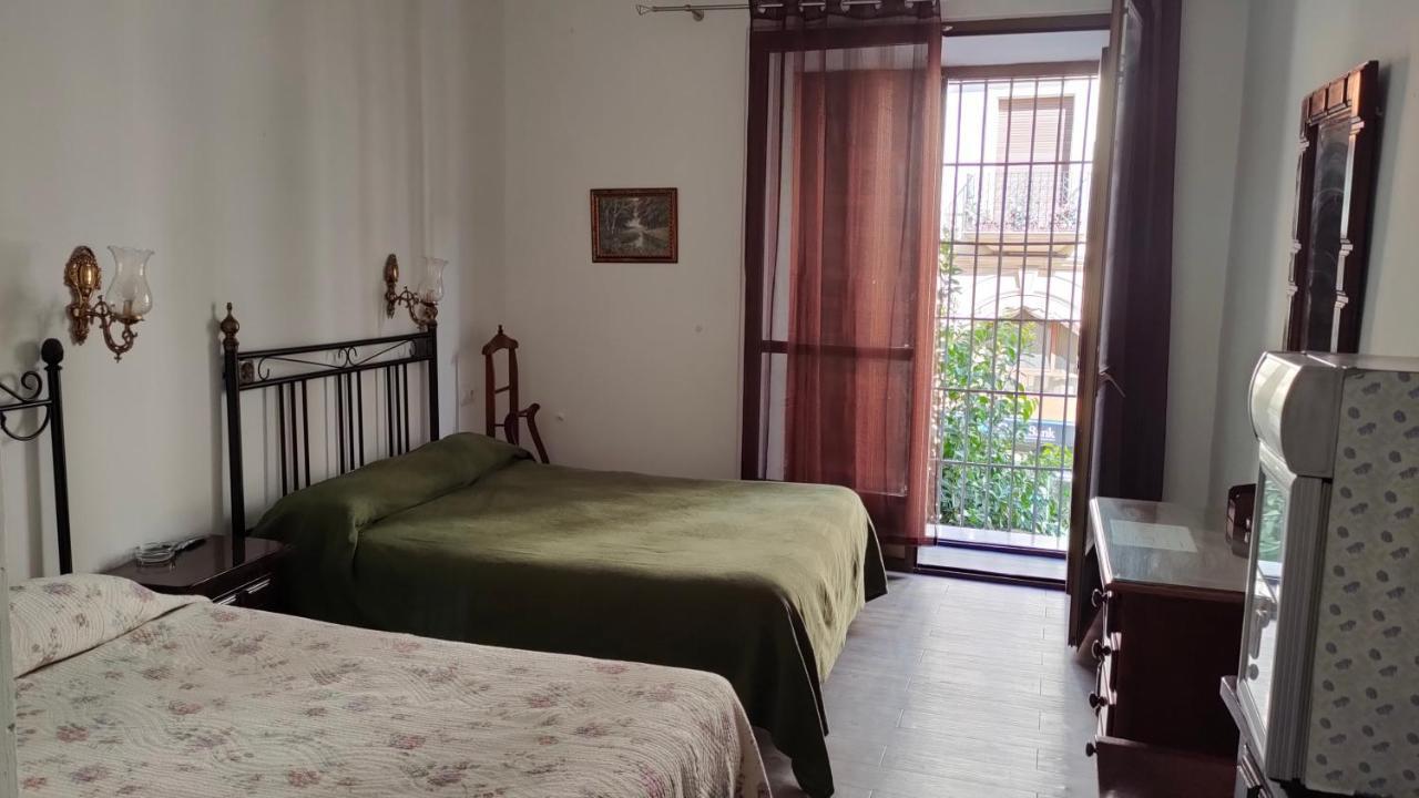 Hostal Colon Antequera Eksteriør billede